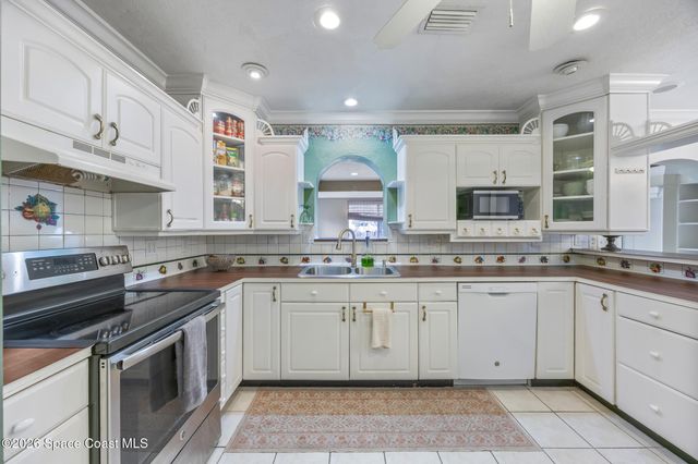 701 Rostock Circle NW, Palm Bay, FL 32907