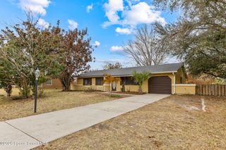 701 Rostock Circle NW, Palm Bay, FL 32907