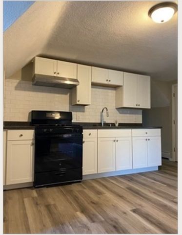 4 Butler Ave, Danvers, MA 01923