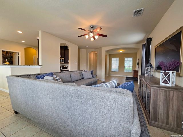 11414 Oaks Hike, San Antonio, TX 78245