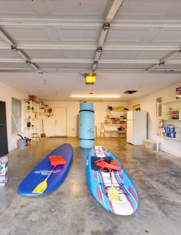 186 Bushwhacker Drive, Mabank, TX 75156