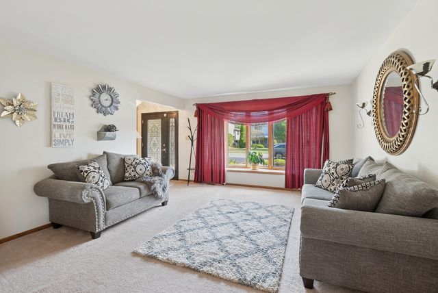 11608 S Leamington Avenue, Alsip, IL 60803