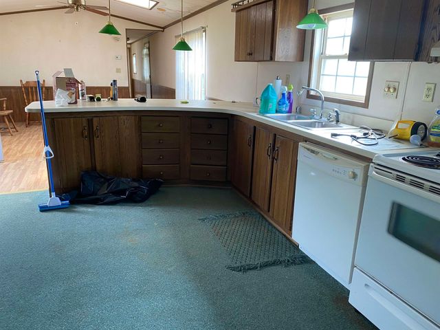 60 SILVER Street, Seabrook, NH 03874