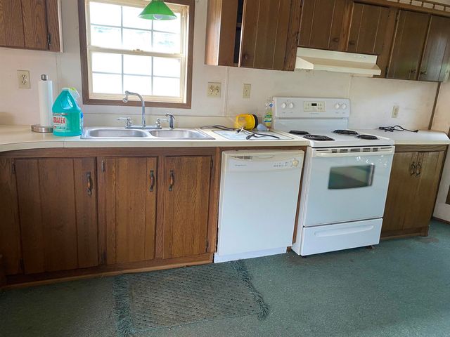 60 SILVER Street, Seabrook, NH 03874
