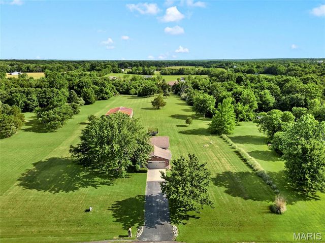 20741 E Deer Ridge, Warrenton, MO 63383