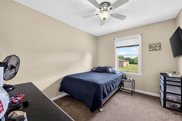 20741 E Deer Ridge, Warrenton, MO 63383