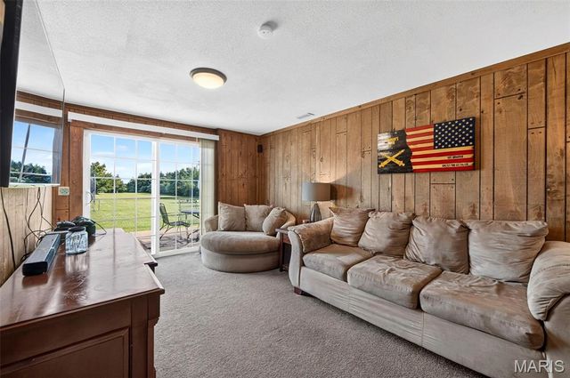 20741 E Deer Ridge, Warrenton, MO 63383