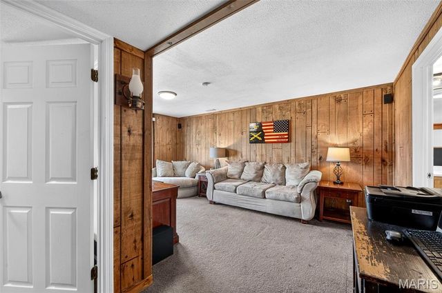 20741 E Deer Ridge, Warrenton, MO 63383
