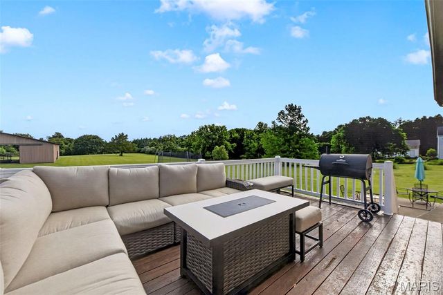 20741 E Deer Ridge, Warrenton, MO 63383