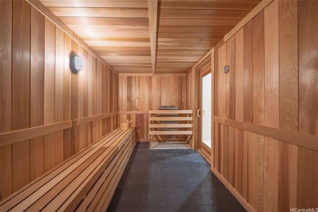 1500 Rycroft Street 4018R, Honolulu, HI 96814