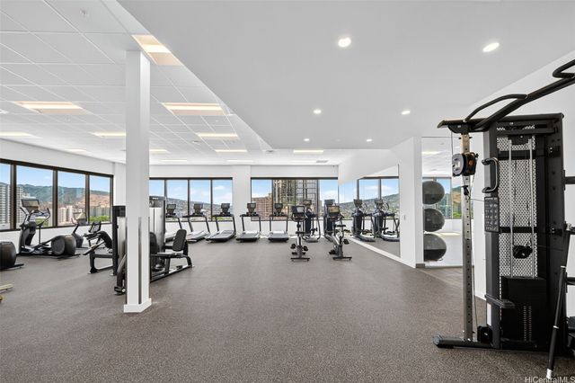 1500 Rycroft Street 4018R, Honolulu, HI 96814