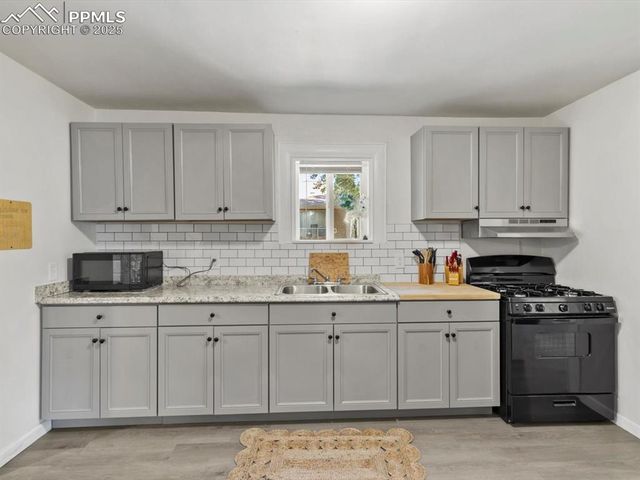 3026 N Hancock Avenue, Colorado Springs, CO 80907