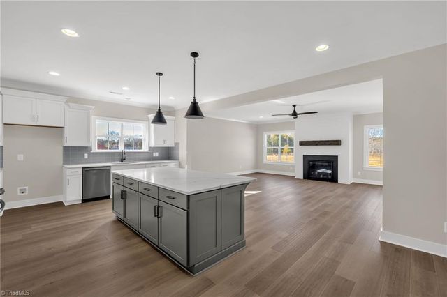 8305 Pyramid Drive, Summerfield, NC 27358