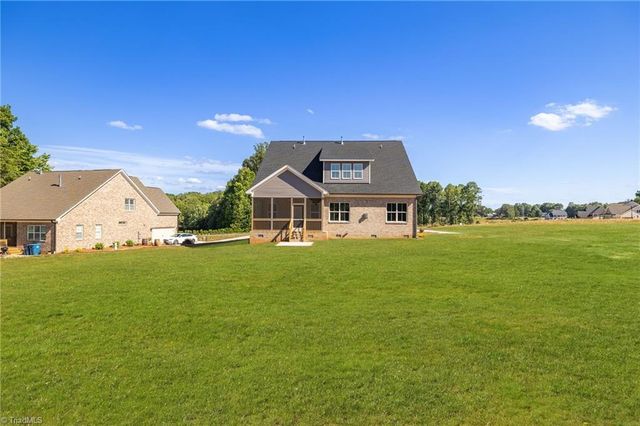8305 Pyramid Drive, Summerfield, NC 27358