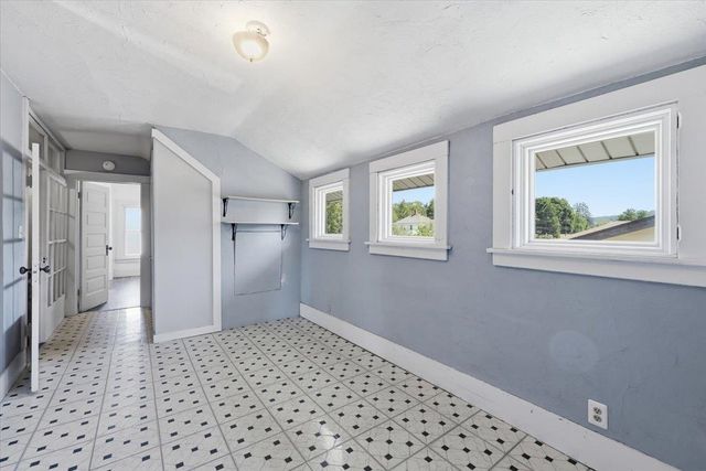 1903 E Glass Ave, Spokane, WA 99207