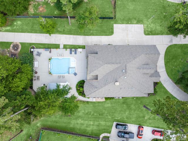 18726 Casper Drive, Spring, TX 77373