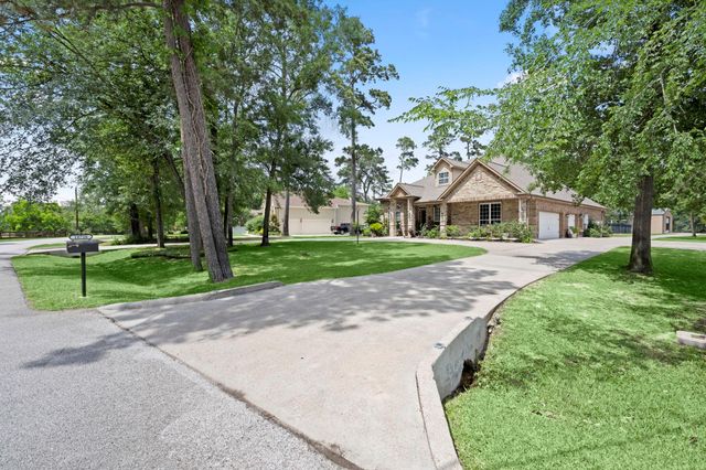 18726 Casper Drive, Spring, TX 77373