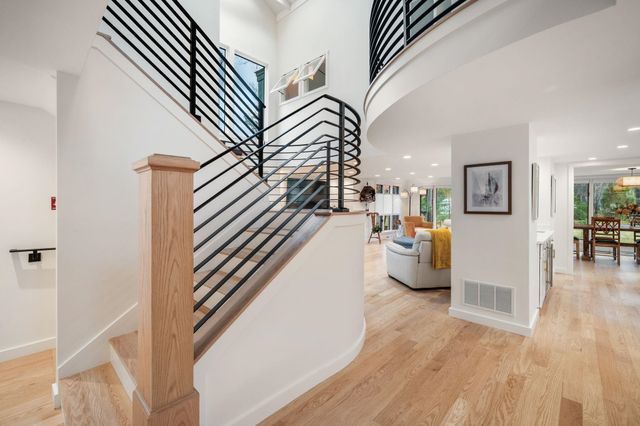 45 F W Hartford Drive, Portsmouth, NH 03801