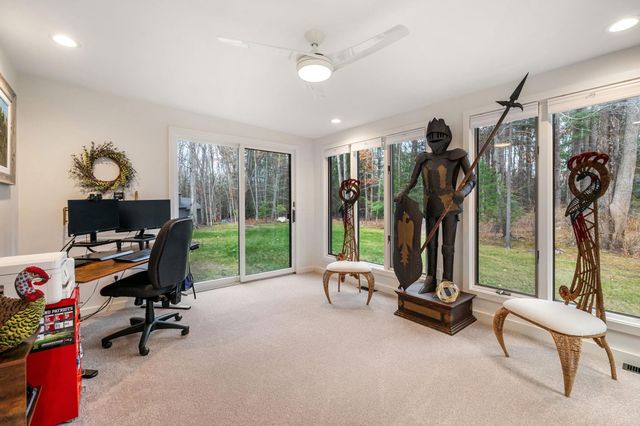 45 F W Hartford Drive, Portsmouth, NH 03801