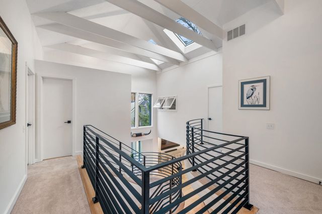 45 F W Hartford Drive, Portsmouth, NH 03801