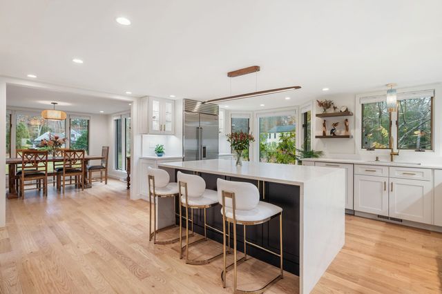 45 F W Hartford Drive, Portsmouth, NH 03801