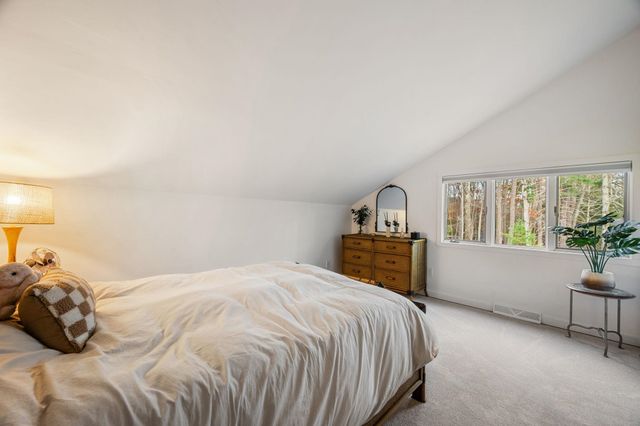 45 F W Hartford Drive, Portsmouth, NH 03801