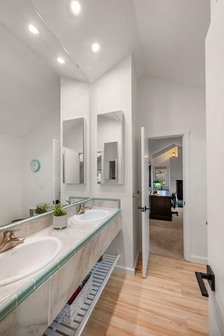 45 F W Hartford Drive, Portsmouth, NH 03801