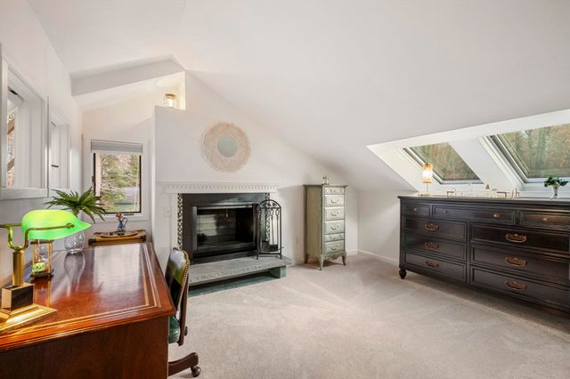 45 F W Hartford Drive, Portsmouth, NH 03801