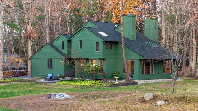 45 F W Hartford Drive, Portsmouth, NH 03801