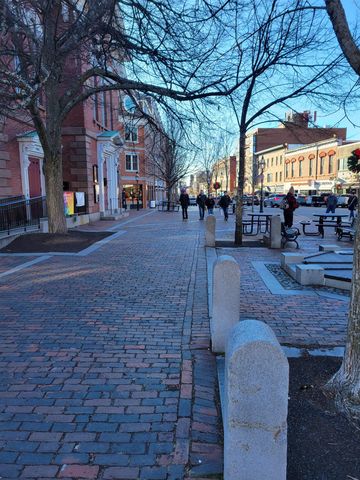 45 F W Hartford Drive, Portsmouth, NH 03801