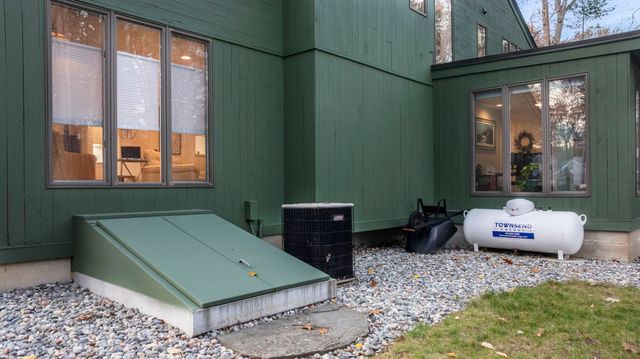 45 F W Hartford Drive, Portsmouth, NH 03801