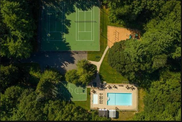 45 F W Hartford Drive, Portsmouth, NH 03801