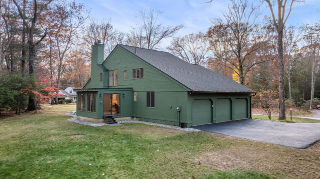 45 F W Hartford Drive, Portsmouth, NH 03801