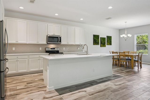 17660 PASSIONFLOWER CIRCLE, Clermont, FL 34714