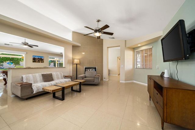 76915 Tricia Lane, Palm Desert, CA 92211