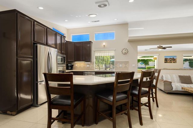 76915 Tricia Lane, Palm Desert, CA 92211