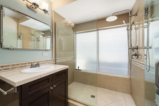 76915 Tricia Lane, Palm Desert, CA 92211