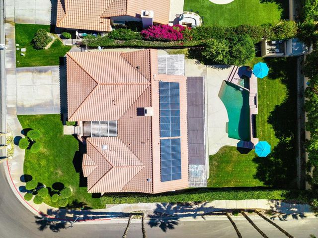 76915 Tricia Lane, Palm Desert, CA 92211