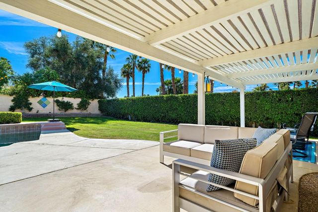 76915 Tricia Lane, Palm Desert, CA 92211