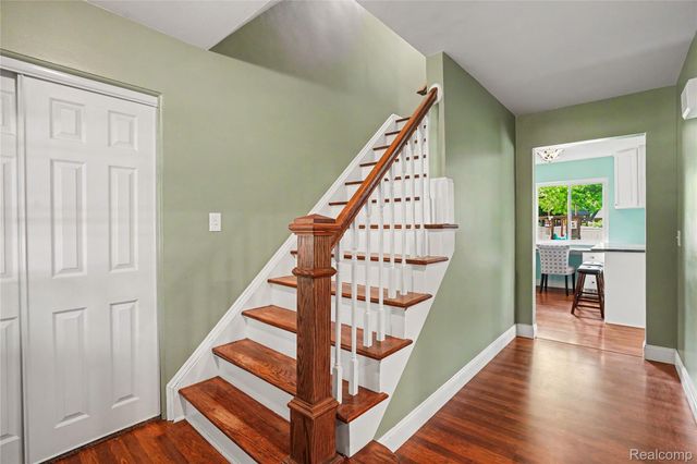 6275 Westmoor Drive, Shelby Charter Township, MI 48316