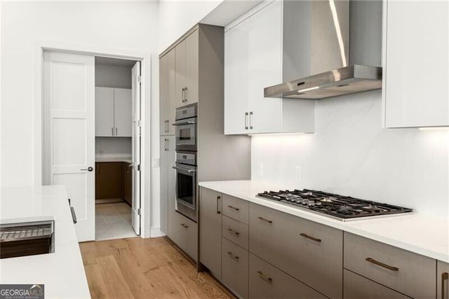 2425 Peachtree Road NE 1504, Atlanta, GA 30305