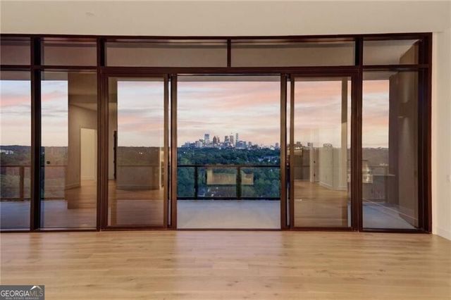 2425 Peachtree Road NE 1504, Atlanta, GA 30305