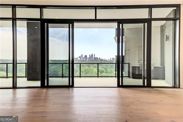 2425 Peachtree Road NE 1504, Atlanta, GA 30305