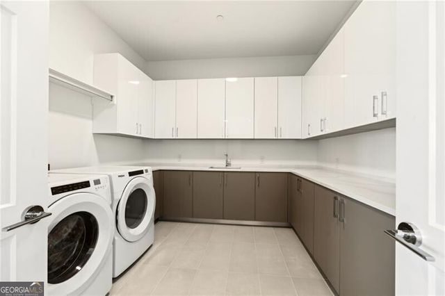 2425 Peachtree Road NE 1504, Atlanta, GA 30305