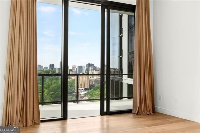 2425 Peachtree Road NE 1504, Atlanta, GA 30305