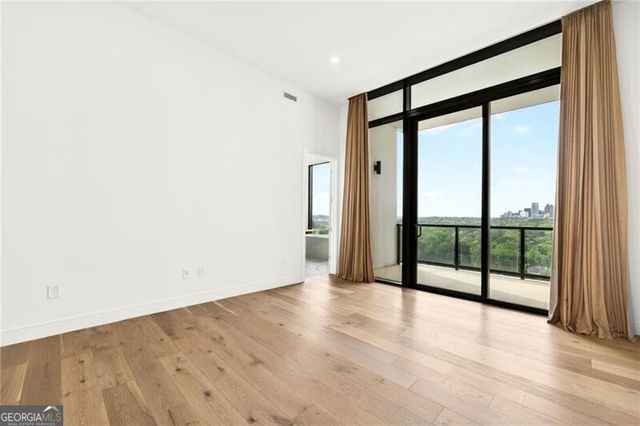2425 Peachtree Road NE 1504, Atlanta, GA 30305