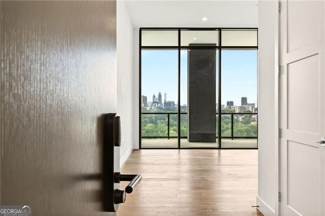 2425 Peachtree Road NE 1504, Atlanta, GA 30305