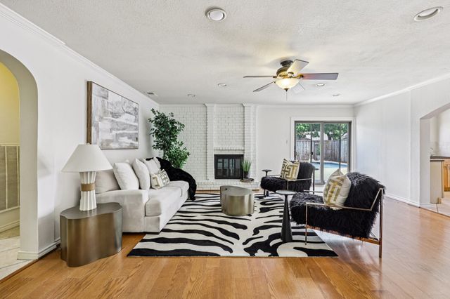 6631 Fireflame Drive, Dallas, TX 75248