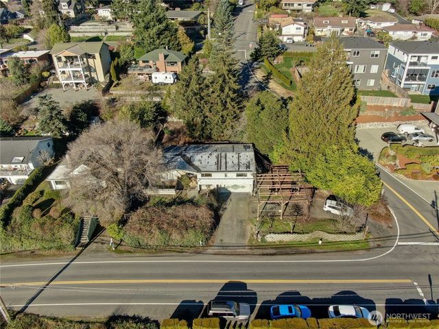 6330 NE 181st Street, Kenmore, WA 98028