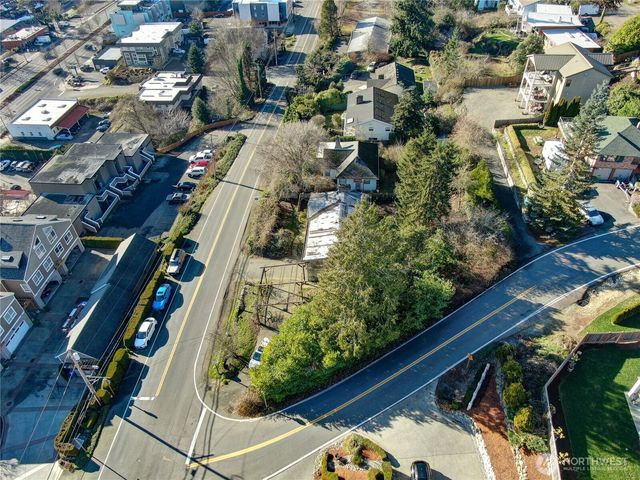 6330 NE 181st Street, Kenmore, WA 98028